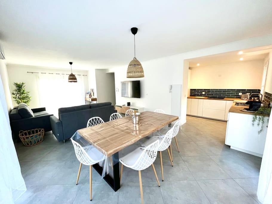 Villa Victoria #8 Persons #3 Bedrooms #Terrace # Garage Beach - Calm And Clim ロクブリュヌ＝カップ＝マルタン エクステリア 写真